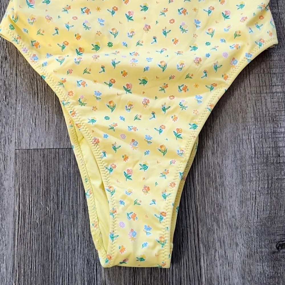 New!Frankie's Bikinis‎ x Pamela Anderson Collab One Piece Swimsuit